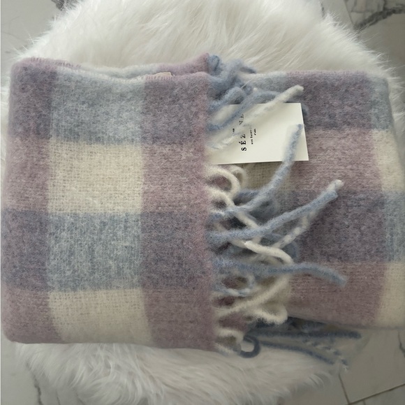 Sezane Louise scarf - Picture 5 of 6